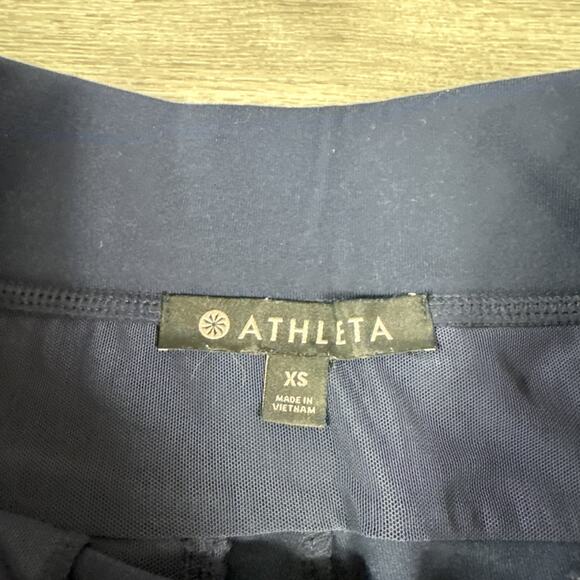 Athleta Pull On Stretch Modern Metro Bermuda Shorts Navy Blue sz XS - Picture 4 of 6